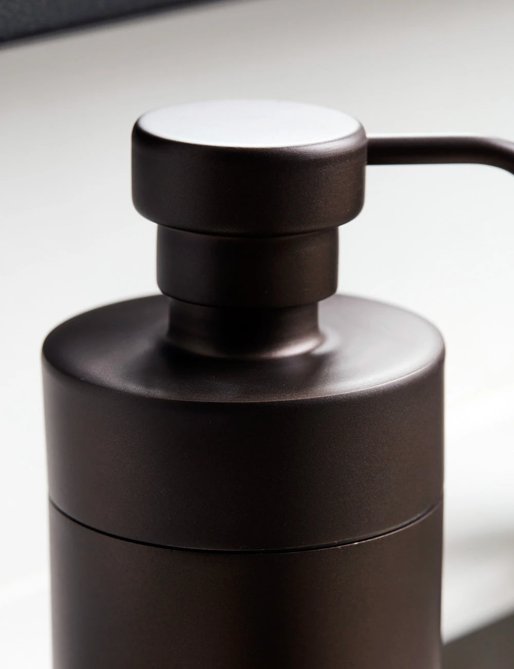 Bond Bath Accessories - Image 6