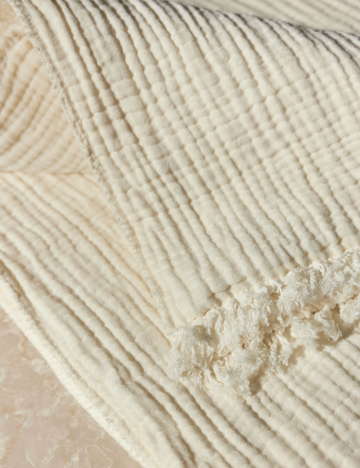 Alaia Sherpa Throw By House No. 23 - Image 13