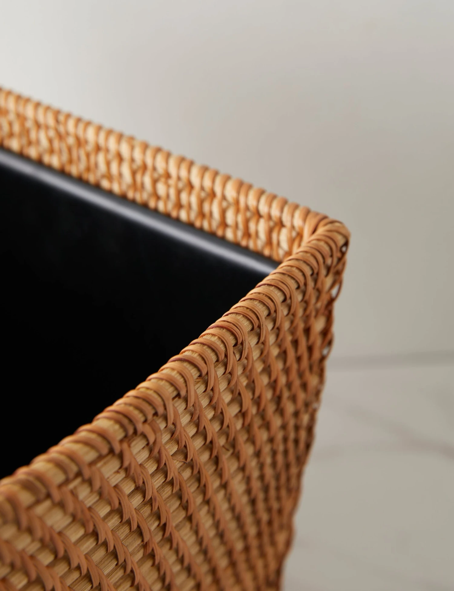 Haren Wastebasket - Image 2