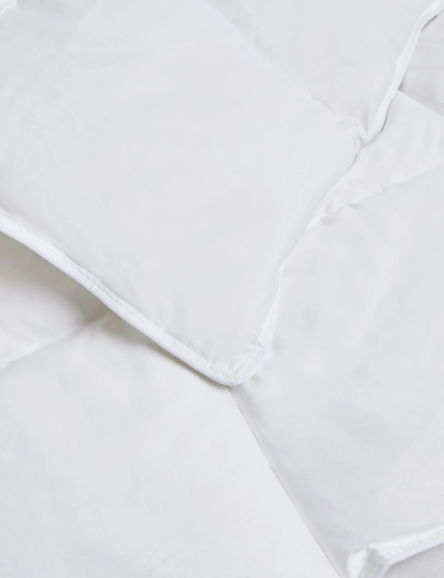 Lavelle Year Round Down Duvet Insert - Image 2