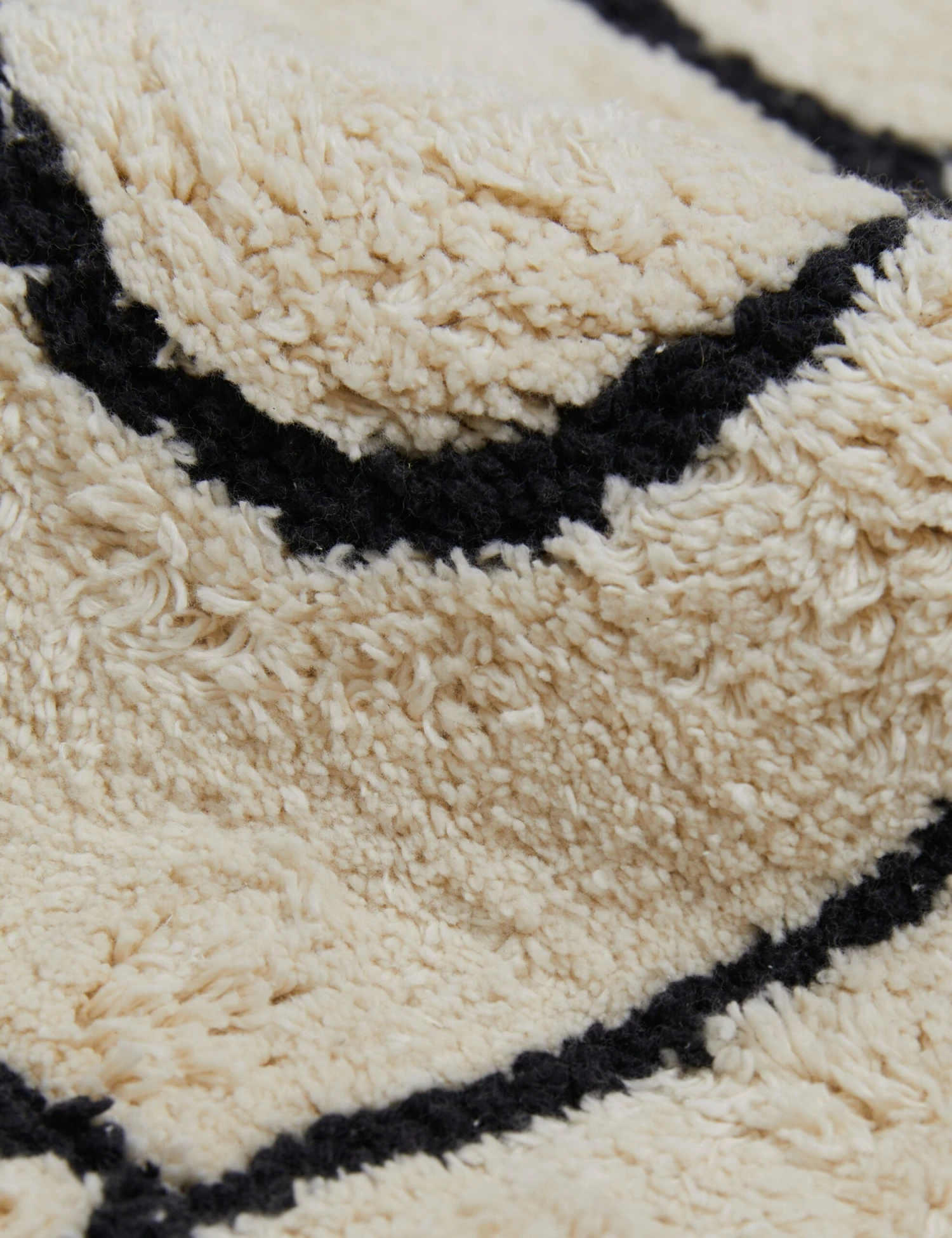 Ottilie Bath Mat - Image 4